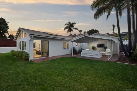 Exterior - 2713 Lancelot Dr, Oceanside, CA 92054 photo 4 of 8