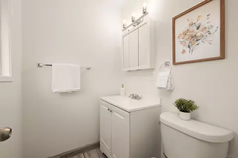 Bath - 2713 Lancelot Dr, Oceanside, CA 92054 photo 1 of 2