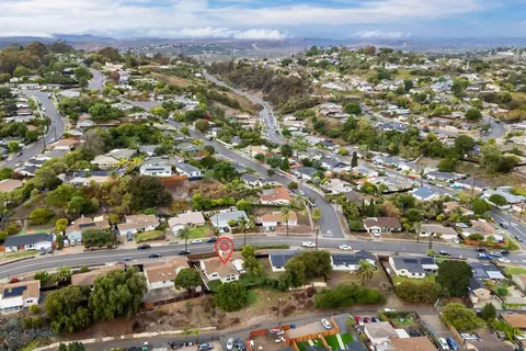 View/Area - 2713 Lancelot Dr, Oceanside, CA 92054 photo 5 of 8