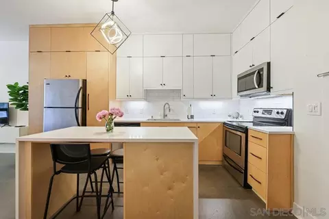 889 Date St #103, San Diego, CA 92101