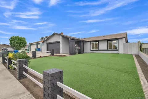 Exterior - 9253 Les Rd, Santee, CA 92071 photo 4 of 8