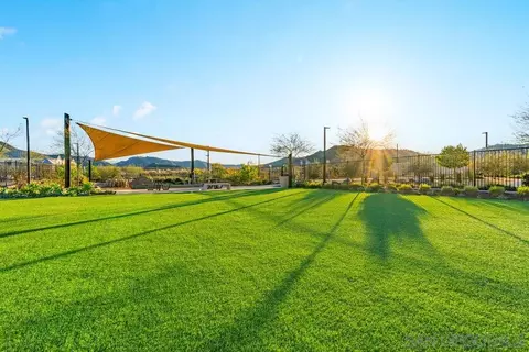 Exterior - 347 Sweet Pl, Fallbrook, CA 92028 photo 4 of 6