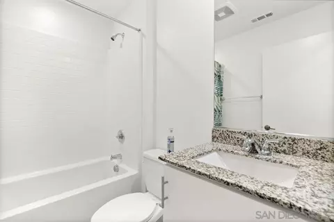 Bath - 347 Sweet Pl, Fallbrook, CA 92028 photo 3 of 3