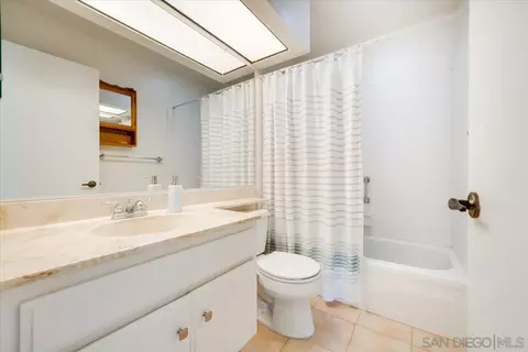 Bath - 872 Oro Grande St, Oceanside, CA 92057 photo 4 of 4