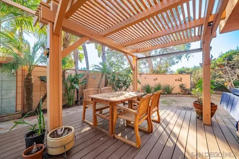 Exterior - 872 Oro Grande St, Oceanside, CA 92057 photo 14 of 33