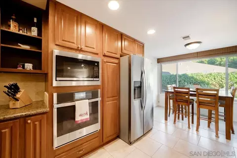 Kitchen - 872 Oro Grande St, Oceanside, CA 92057 photo 4 of 5