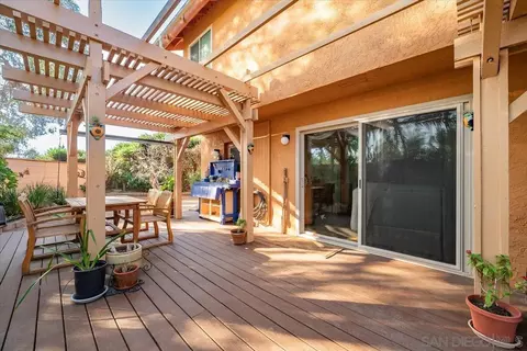 Exterior - 872 Oro Grande St, Oceanside, CA 92057 photo 13 of 33