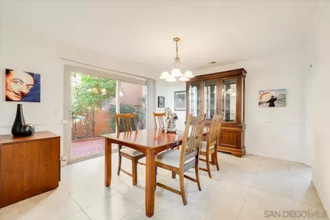 Dining - 872 Oro Grande St, Oceanside, CA 92057 photo 3 of 3
