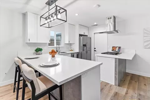 Kitchen - 9737 Roe Dr, Santee, CA 92071 photo 5 of 7