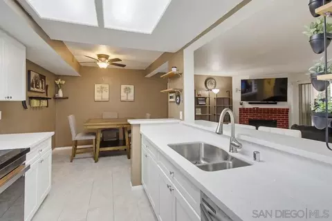 Kitchen - 1010 E Washington Ave #72, Escondido, CA 92025 photo 2 of 4