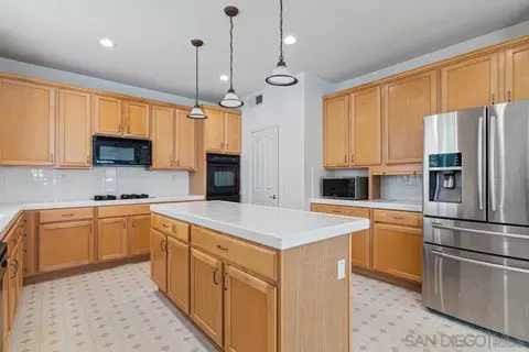 45256 Chateau Ct, Temecula, CA 92592 photo 5