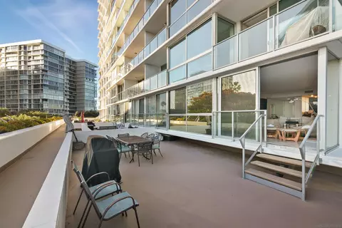 1770 Avenida Del Mundo #102, Coronado, CA 92118
