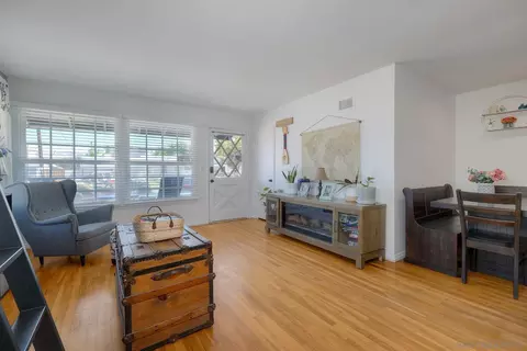 Living - 828 Waterloo Ave, El Cajon, CA 92019 photo 3 of 4
