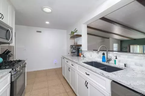 Kitchen - 828 Waterloo Ave, El Cajon, CA 92019 photo 6 of 6