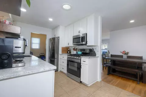 Kitchen - 828 Waterloo Ave, El Cajon, CA 92019 photo 2 of 6
