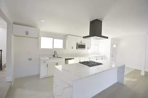 Kitchen - 13752 Frame Rd, Poway, CA 92064 photo 4 of 5