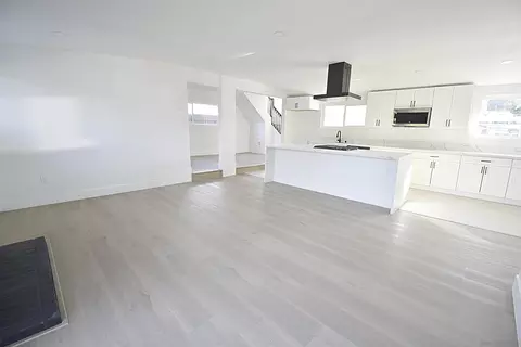 Living - 13752 Frame Rd, Poway, CA 92064 photo 4 of 6