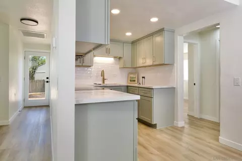Entry Way - 12525 Julian Ave, Lakeside, CA 92040 photo 2 of 2