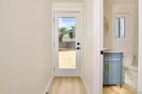 Entry Way - 12525 Julian Ave, Lakeside, CA 92040 photo 1 of 2