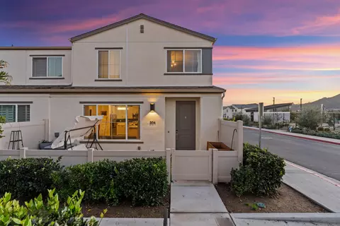 304 Sweet Pl, Fallbrook, CA 92028