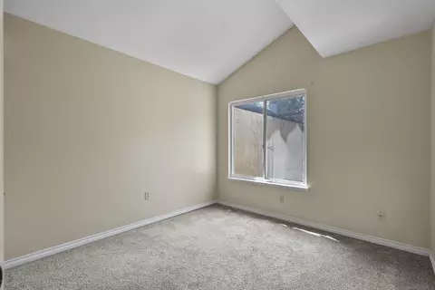 Bedroom - 31060 Corte Anza, Temecula, CA 92592 photo 5 of 9