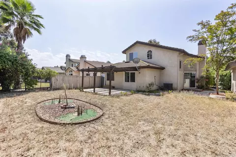 Exterior - 31060 Corte Anza, Temecula, CA 92592 photo 2 of 2