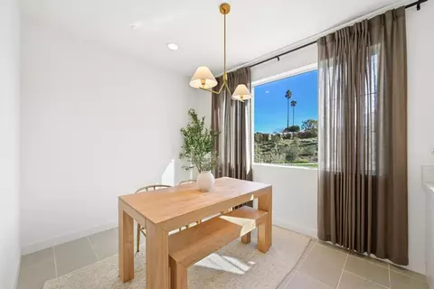 Dining - 2217 Brix Gln, Escondido, CA 92025 photo 2 of 2