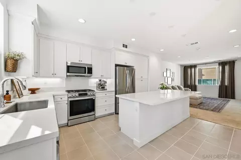Kitchen - 2217 Brix Gln, Escondido, CA 92025 photo 1 of 2