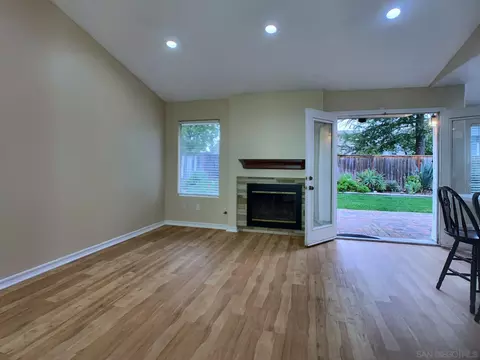 Living - 31352 Via Eduardo, Temecula, CA 92592 photo 7 of 7