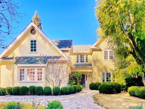 4421 Natoma Ave, Woodland Hills, CA 91364