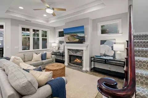 Living - 861 B Ave, Coronado, CA 92118 photo 2 of 4