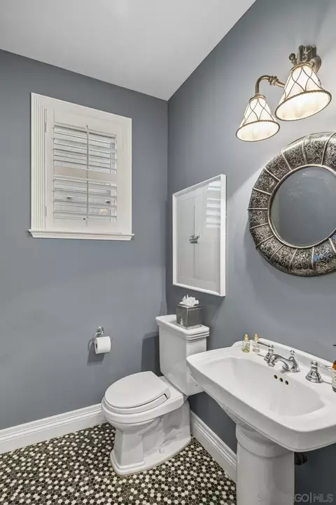 Bath - 861 B Ave, Coronado, CA 92118 photo 1 of 4