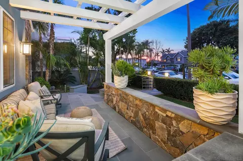 Exterior - 861 B Ave, Coronado, CA 92118 photo 4 of 7