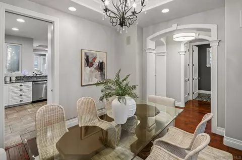 Dining - 861 B Ave, Coronado, CA 92118 photo 3 of 4