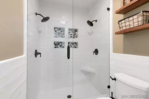 Bath - 25657 Bellemore Dr, Ramona, CA 92065 photo 4 of 4