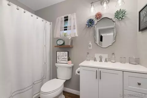 Bath - 25657 Bellemore Dr, Ramona, CA 92065 photo 1 of 4
