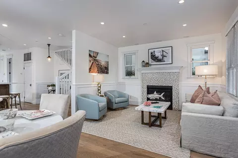 Living - 1004 10th St, Coronado, CA 92118 photo 3 of 4