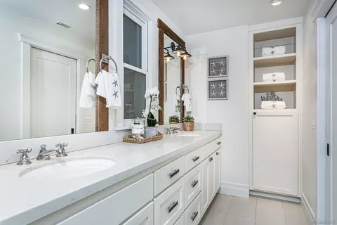 Bath - 1004 10th St, Coronado, CA 92118 photo 1 of 6