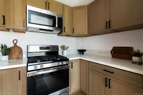 Kitchen - 3101 King Arthurs Ct, Spring Valley, CA 91977 photo 3 of 3