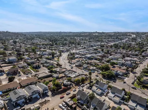 View/Area - 3101 King Arthurs Ct, Spring Valley, CA 91977 photo 8 of 12