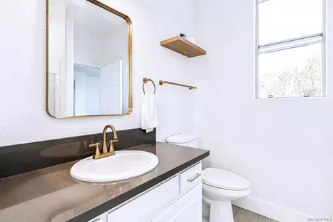 Bath - 4943 Marin Dr, Oceanside, CA 92056 photo 7 of 8
