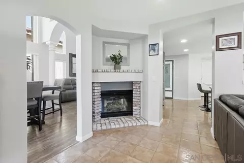 Entry Way - 1818 Avenida Sevilla, Oceanside, CA 92056 photo 2 of 6