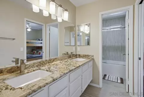 Bath - 1818 Avenida Sevilla, Oceanside, CA 92056 photo 5 of 7