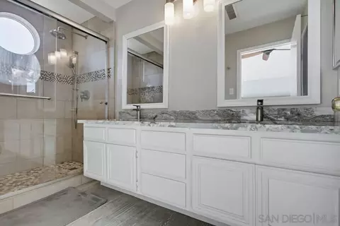 Bath - 1818 Avenida Sevilla, Oceanside, CA 92056 photo 4 of 7
