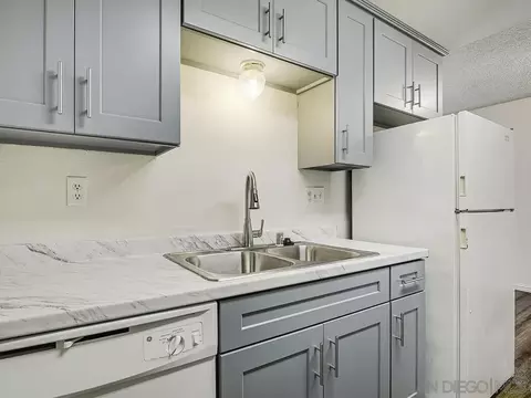 Kitchen - 12643 Robison Blvd #215, Poway, CA 92064 photo 3 of 4
