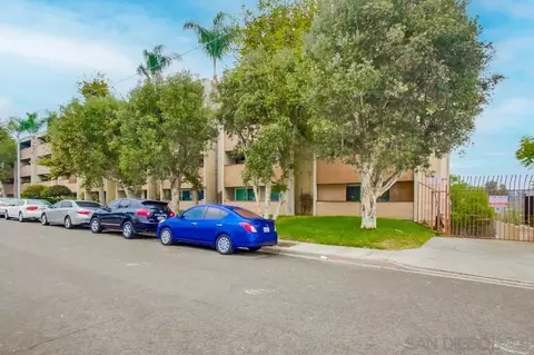 4041 Oakcrest Dr #207, San Diego, CA 92105
