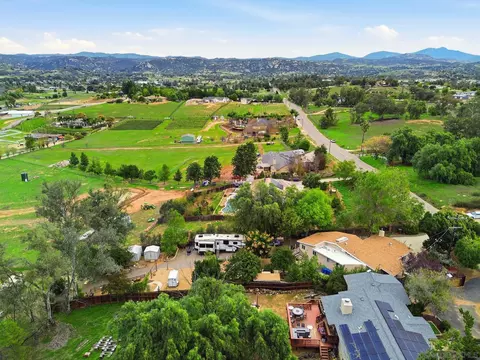 View/Area - 1305 Ash St, Ramona, CA 92065 photo 1 of 7