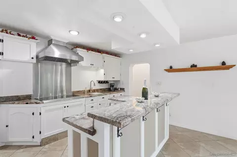 Kitchen - 1305 Ash St, Ramona, CA 92065 photo 2 of 10