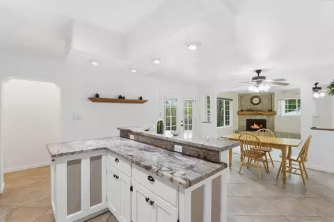 Kitchen - 1305 Ash St, Ramona, CA 92065 photo 7 of 10