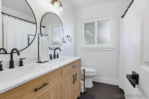 Bath - 1421 Teton Dr, El Cajon, CA 92021 photo 1 of 2